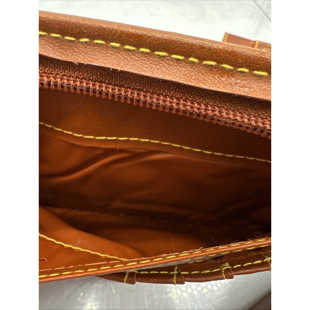 Vintage Dooney and Bourke LeatherSling Bag No Strap - Picture 6 of 11